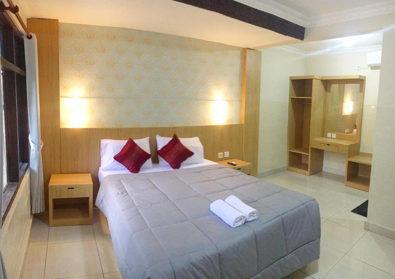 Dewa Bharata Bungalows Legian מראה חיצוני תמונה