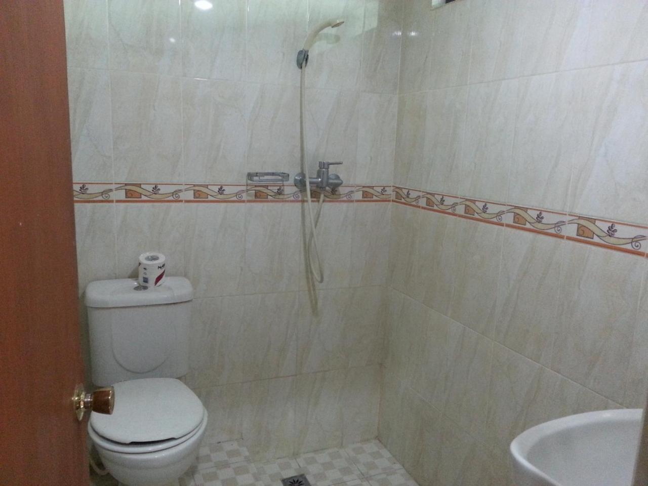 Dewa Bharata Bungalows Legian חדר תמונה