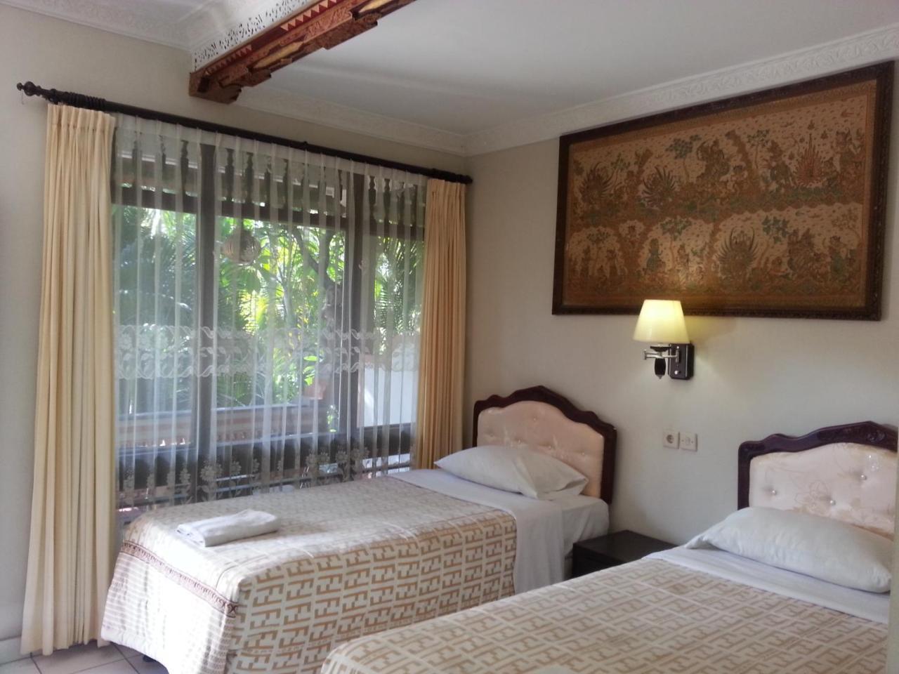 Dewa Bharata Bungalows Legian חדר תמונה