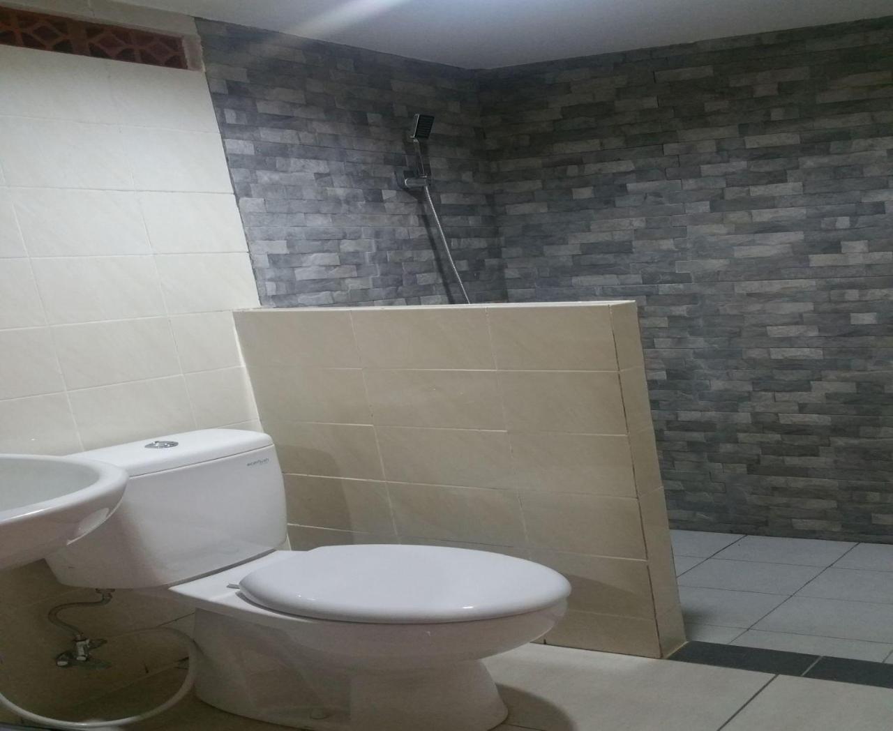 Dewa Bharata Bungalows Legian חדר תמונה